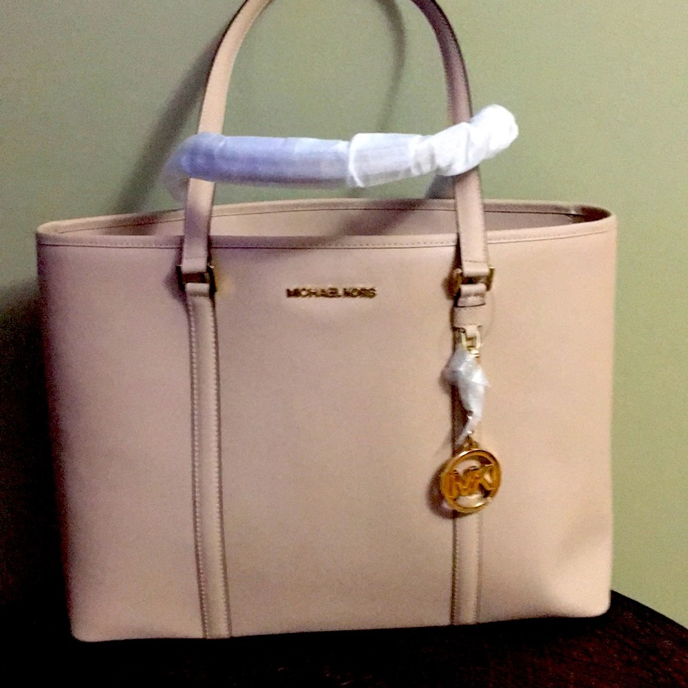 Michael kors- sady leather bag